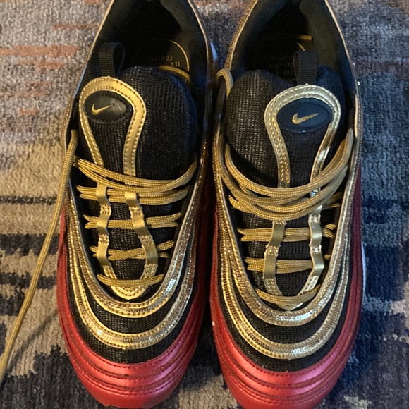 RED BLACK AND GOLD NIKES - Picture 1 of 6